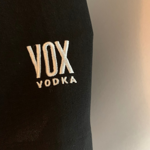 Vox Vodka Short Sleeve Perfect For Bartenders! - Picture 3 of 4